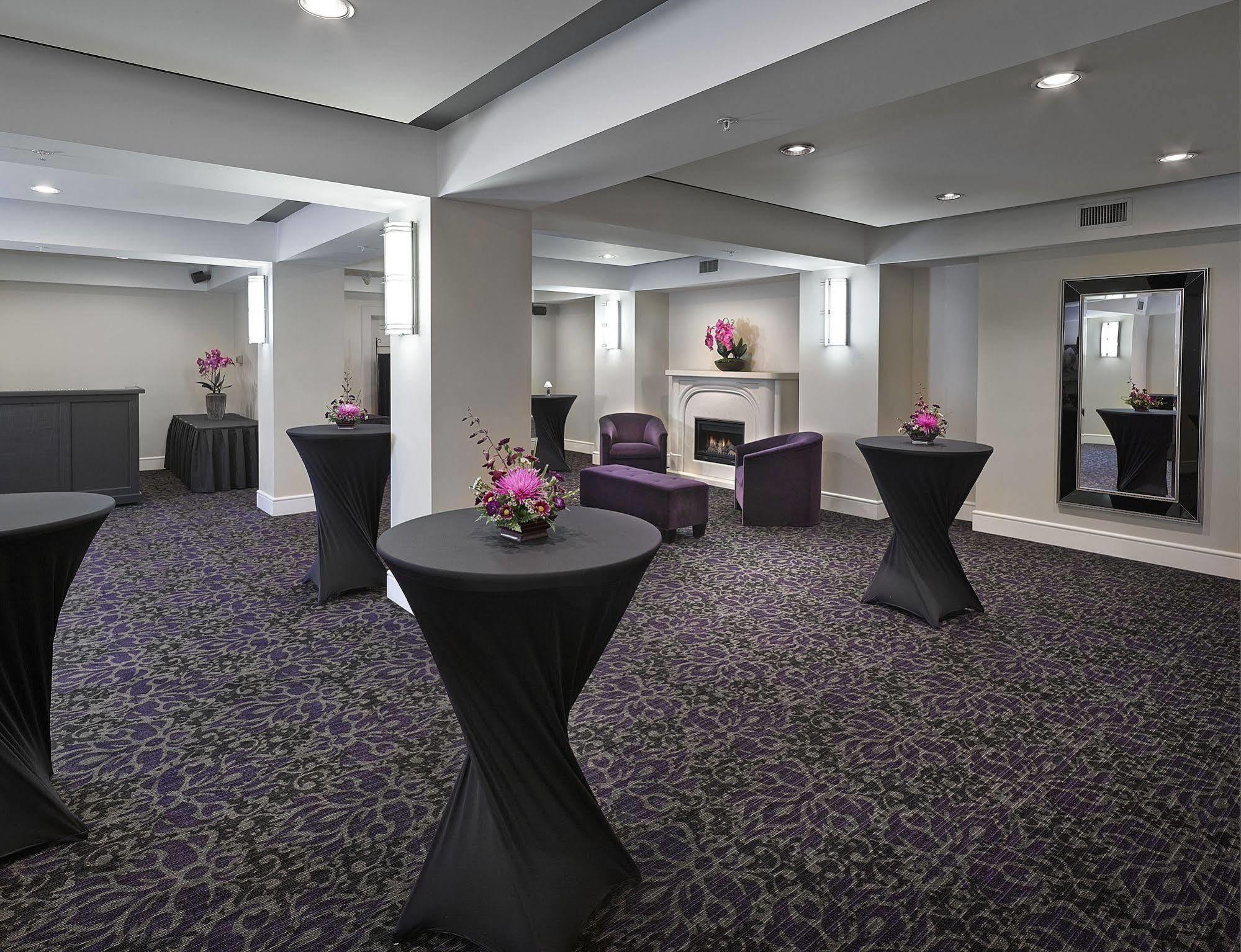 Union Bank Inn Едмонтон Екстер'єр фото